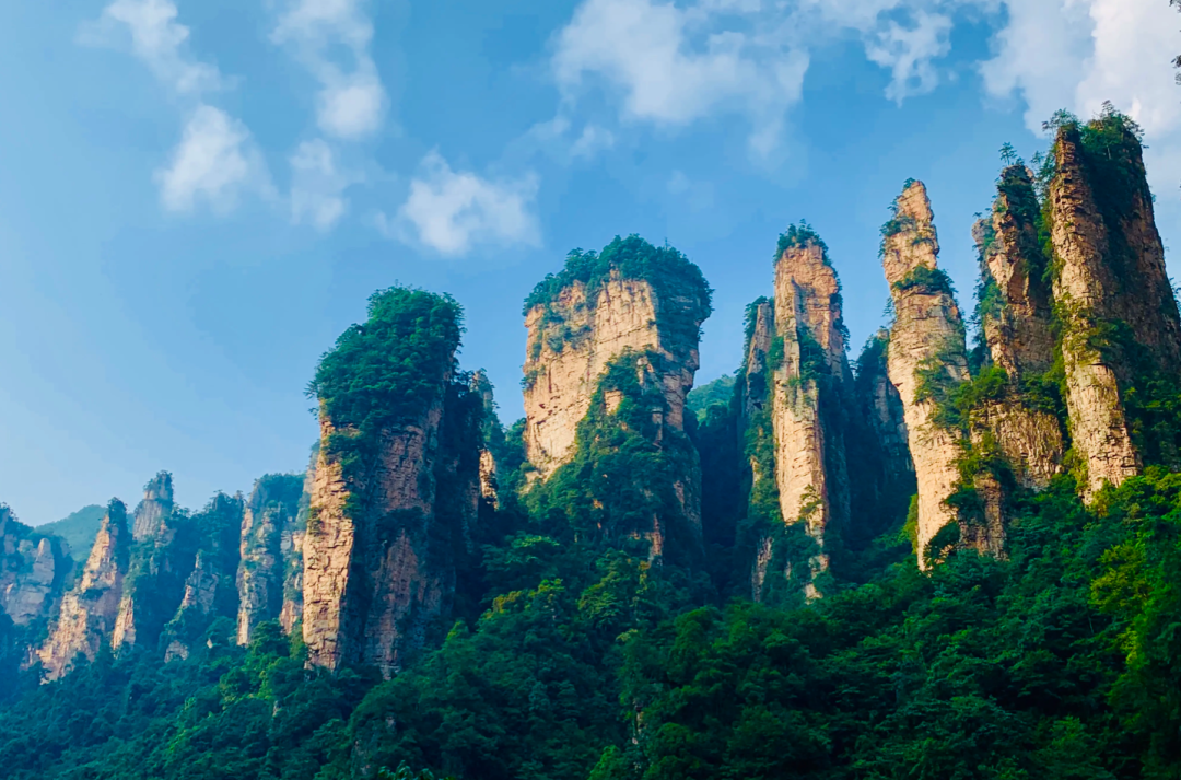 第十四屆《創(chuàng)二代成長(zhǎng)實(shí)訓(xùn)》在張家界武陵源開(kāi)展，八大體驗(yàn)?zāi)K，父母送給孩子的禮物！